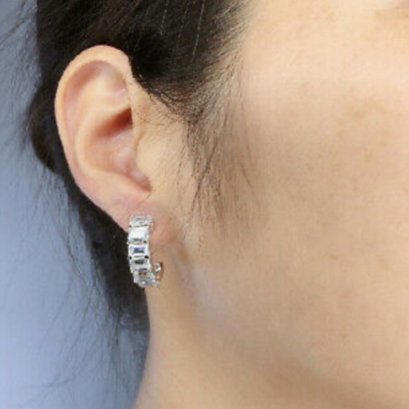 New Sterling silver diamond earrings - Picture 5 of 5